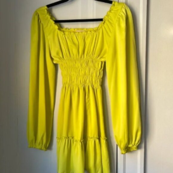 Lisa Says Gah XS Agatha Smocked Dress Long Sleeve Cocktail Chartreuse - Picture 1 of 6
